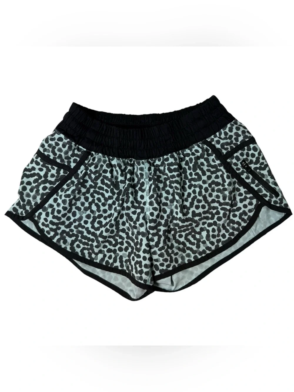 Lululemon Hotty Hot 4” Shorts Size 4 Blue Leopard